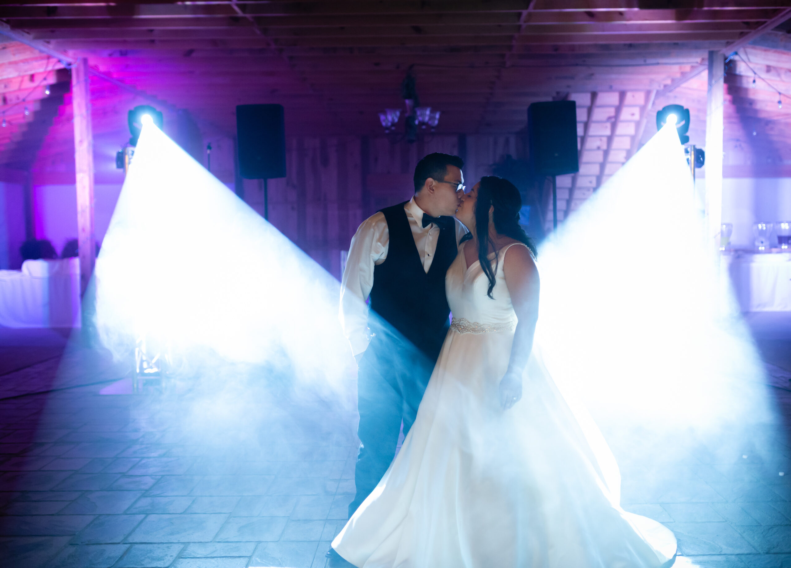 Intelligent Lighting Kiss